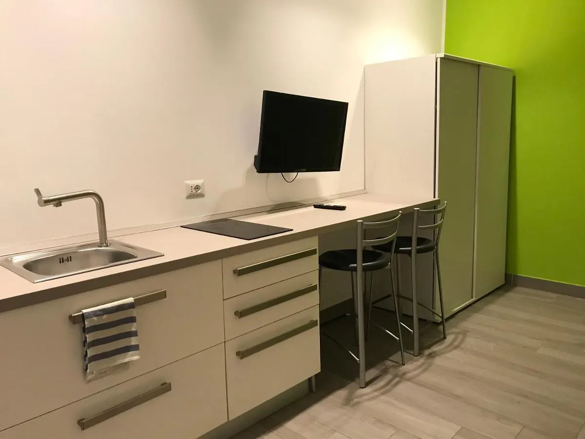 Apartment Alloggio Con Piccolo Patio - Bosco Di Capodimonte Naples Italy